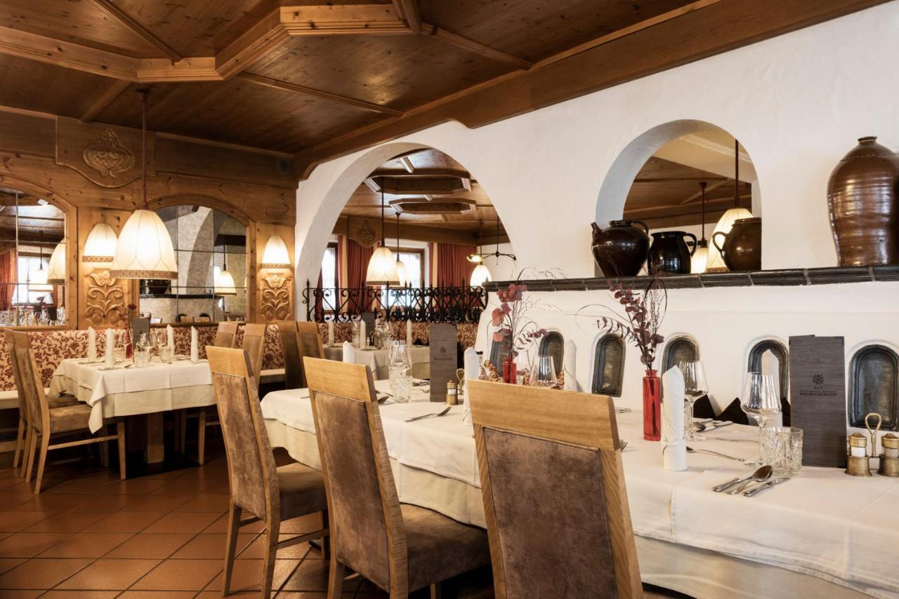 Hotel Medrazerhof Fulpmes Esterno foto